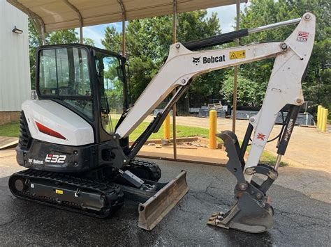 mini excavator bobcat 320|bobcat 2021 e32i track.